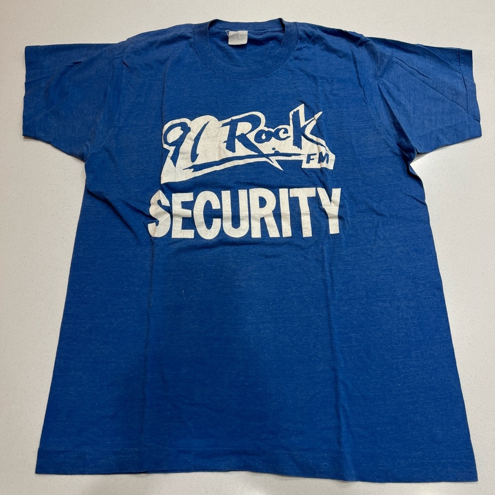 Single stitch true vintage 91. Rock FM security T-shirt.